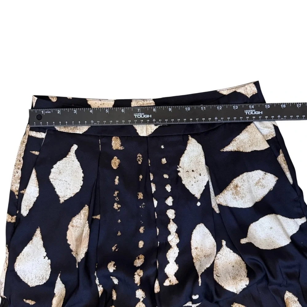 NWT Banana Republic Silky Black and Tan Leaf Print Wide Leg Women's Pants Size 8 - Picture 7 of 11